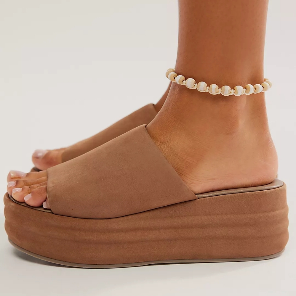 Free People Women's Harbor Platform Sandal, Fawn Grey, 8